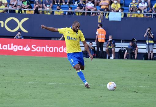 Fali, el 'Titán' del Cádiz CF.