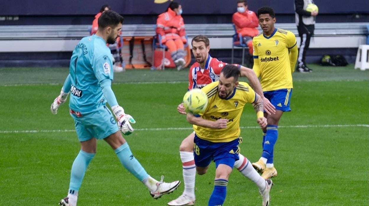 El Cádiz CF venció al Deportivo Alavés la temporada pasada en el antiguo Carranza.