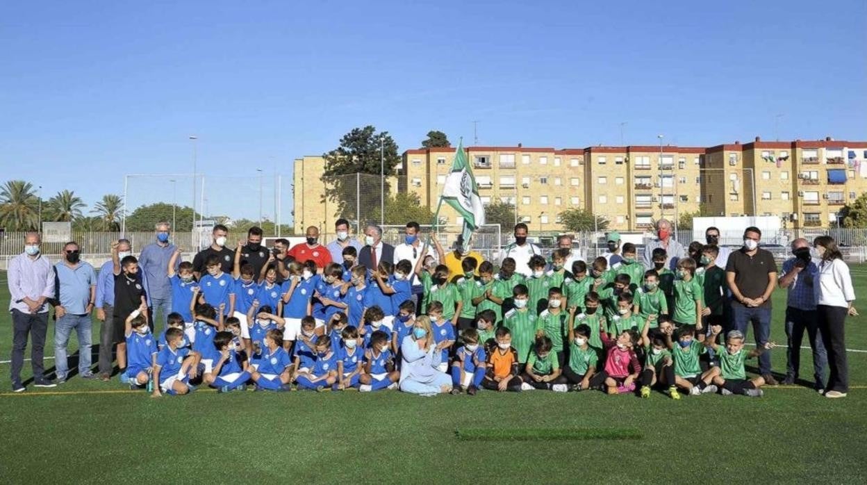 Imagen de jóvenes jugadores de la cantera del club jerezano.