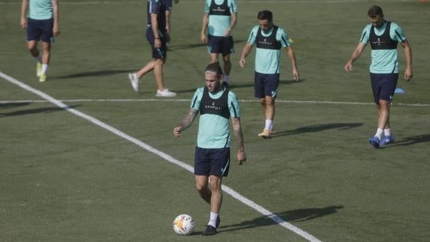 El Cádiz CF retomará los entrenamientos el miércoles con la vista puesta en el Atlético