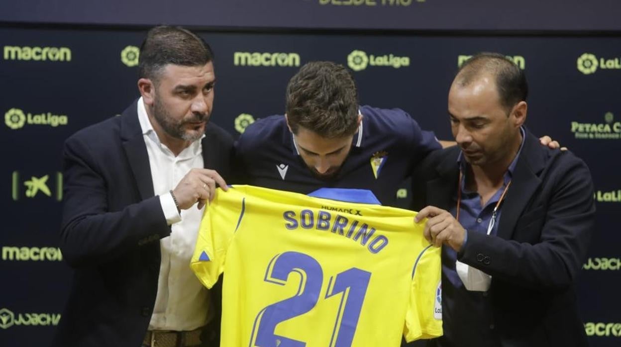 Sobrino, en su segunda presentación como jugador del Cádiz CF.