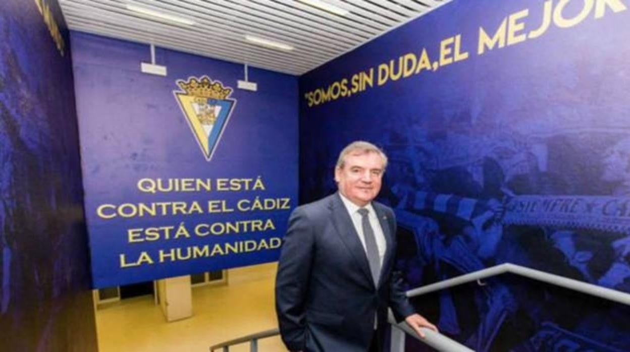 Manuel Vizcaíno, presidente del Cádiz en el Nuevo Mirandilla