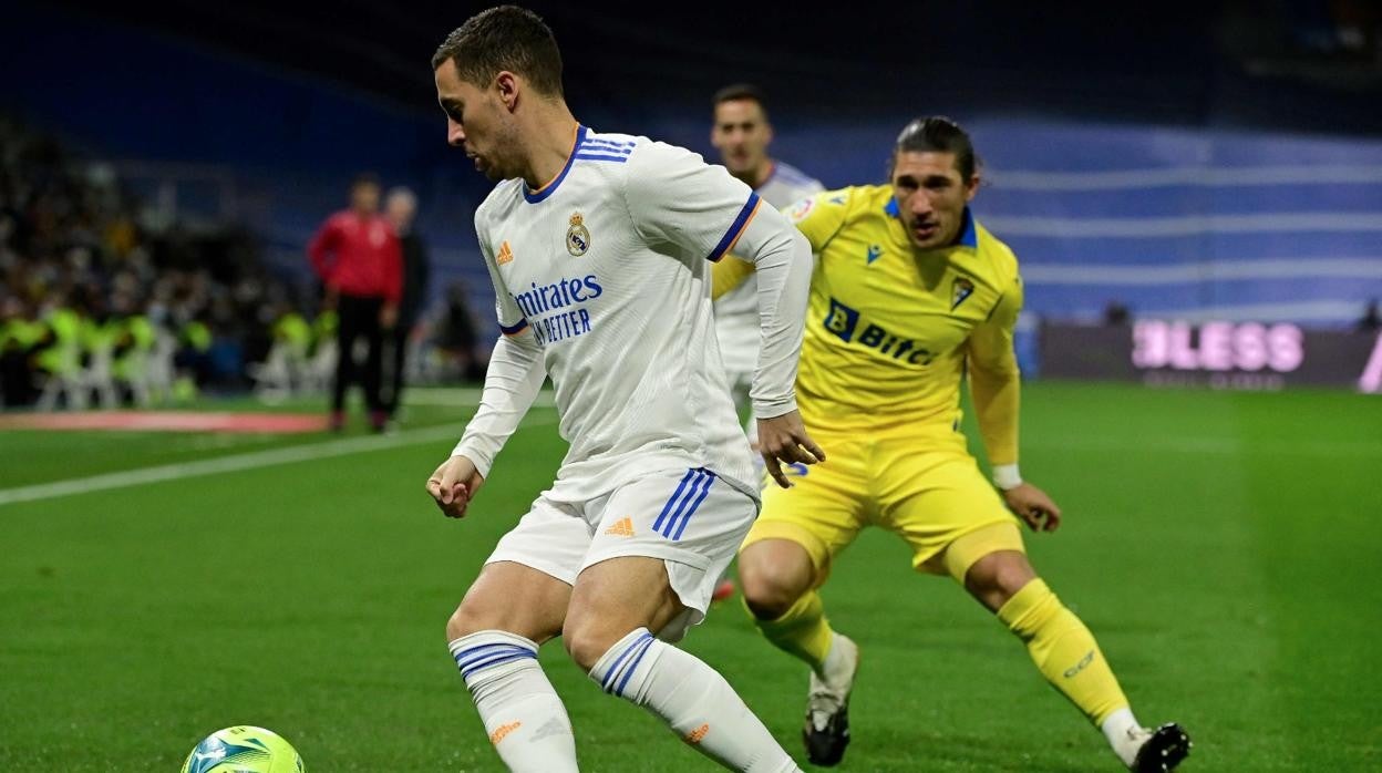 Lucas Vázquez se queja de las pérdidas de tiempo del Cádiz