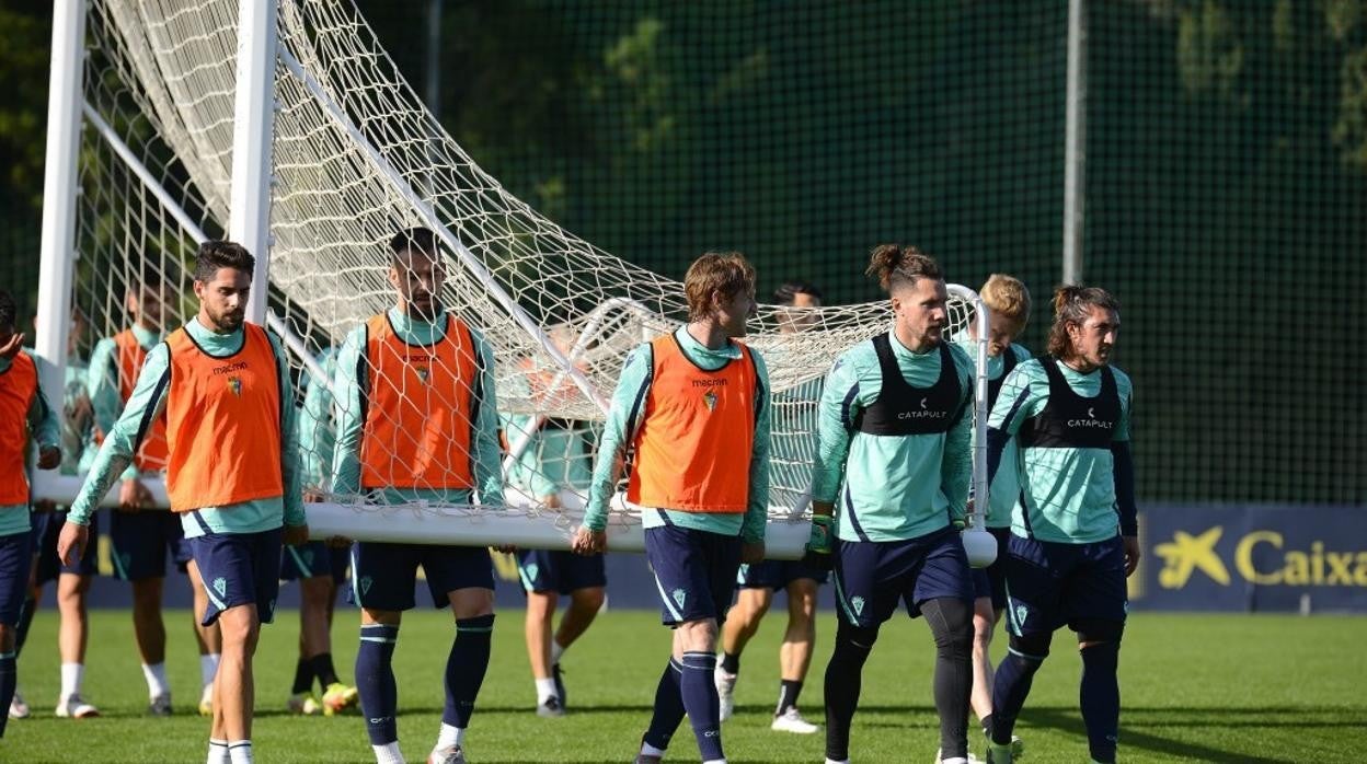 Fuenlabrada - Cádiz (Previa) La Copa regresa en el peor momento para buscar una ilusión desaparecida