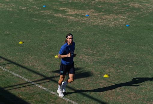 Dragisa Gudelj entrenando con el primer equipo del Cádiz CF.