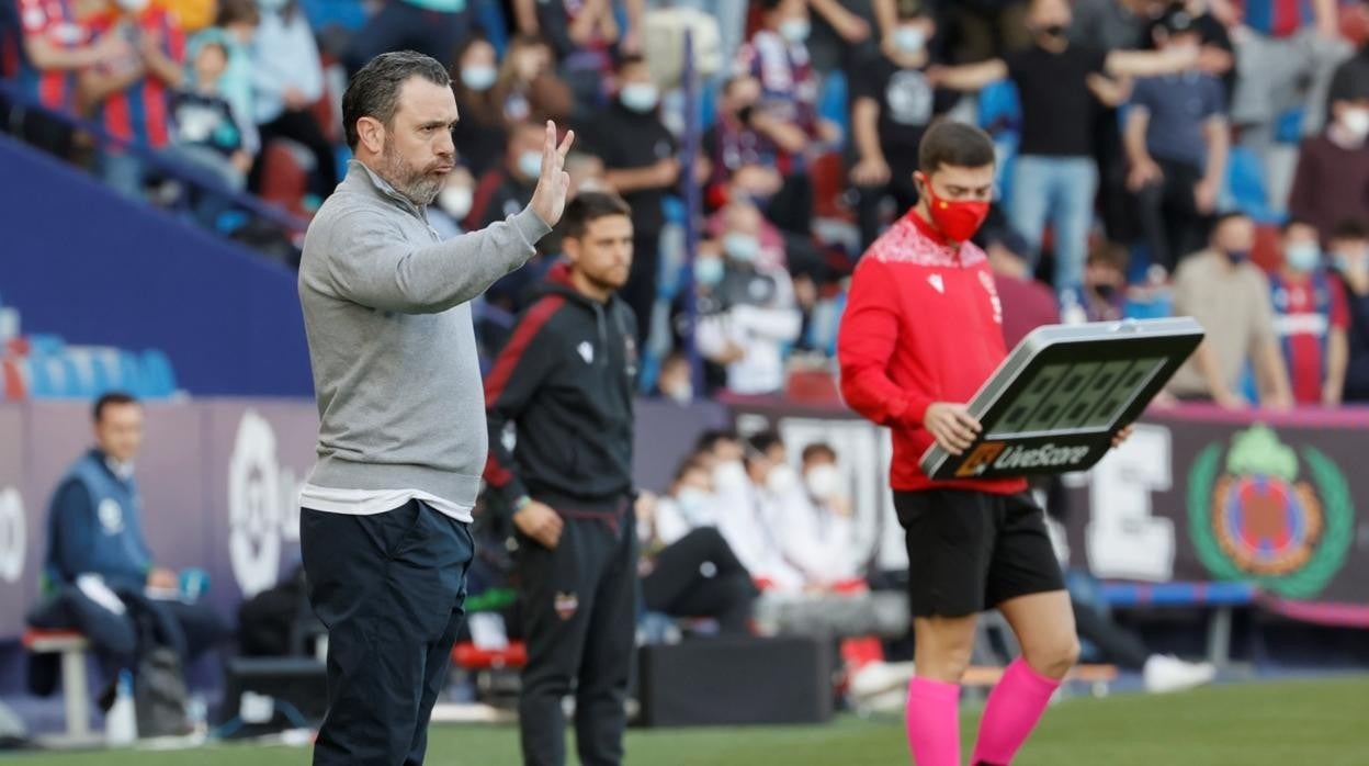 Sergio González ya sabe lo que es ganar como entrenador del Cádiz