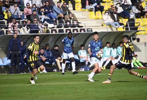 Bastida jugó 72 minutos con el Cádiz B en Lepe ante el San Roque.