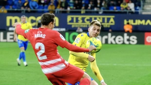 Granada - Cádiz, el Día de Andalucía y televisado en directo y en abierto por Gol