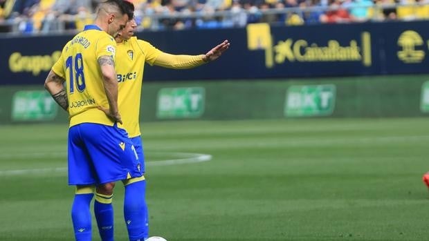 Las alineaciones del Cádiz - Getafe