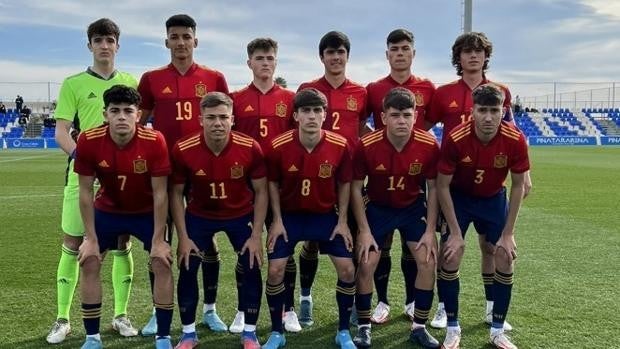 El cadista Bastida es titular en la victoria de la selección española Sub 18 ante Dinamarca (4-2)