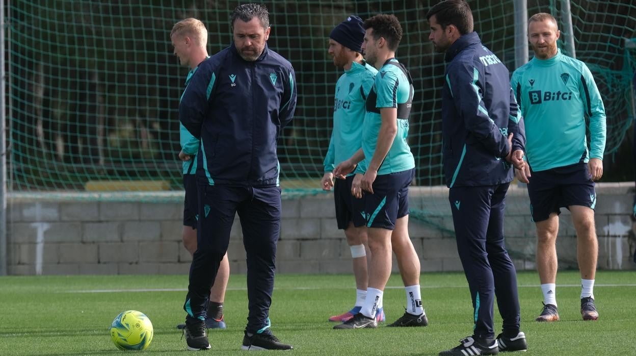 El Cádiz CF continúa con su puesta a punto pensando en el Granada.