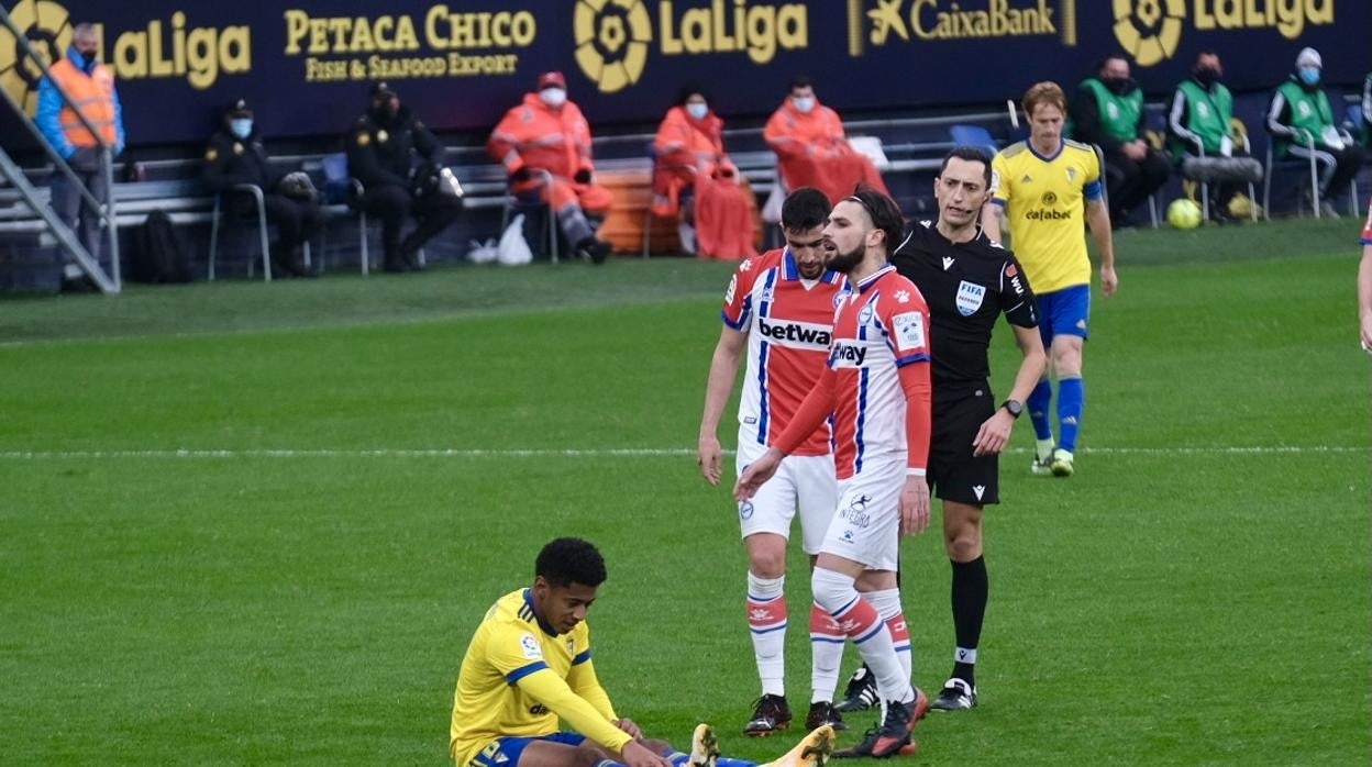 Sánchez Martínez pitó el pasado año el Cádiz-Alavés.