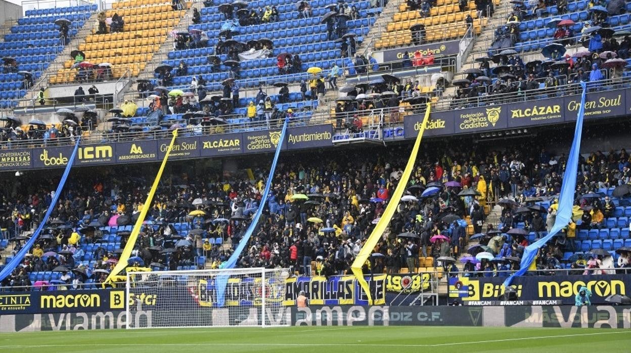 Fondo Sur en el Cádiz - Villarreal