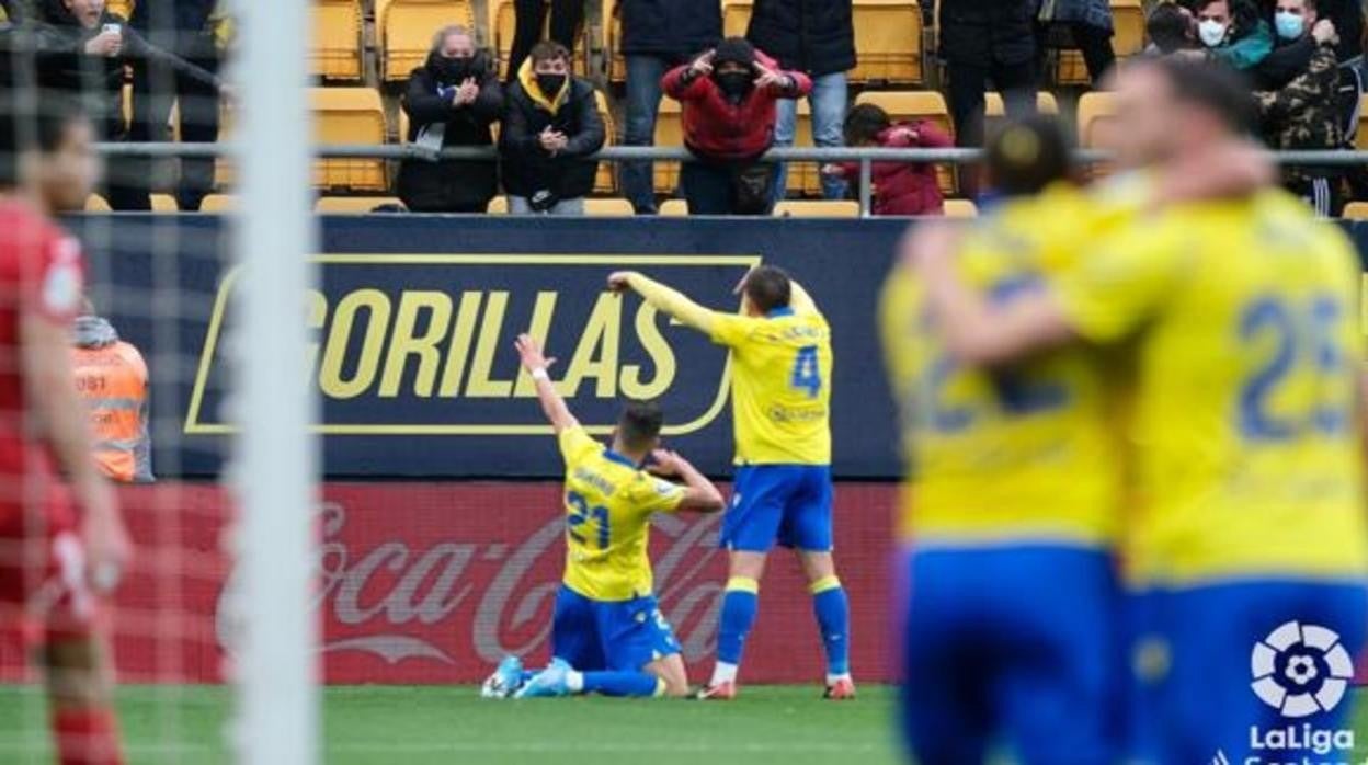 Sobrino celebra el gol de la victoria ante el Villarreal