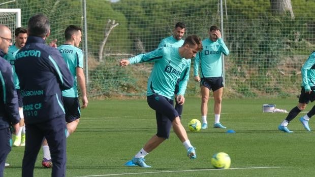 El Cádiz CF retoma este martes los entrenamientos y descansará el Viernes Santo