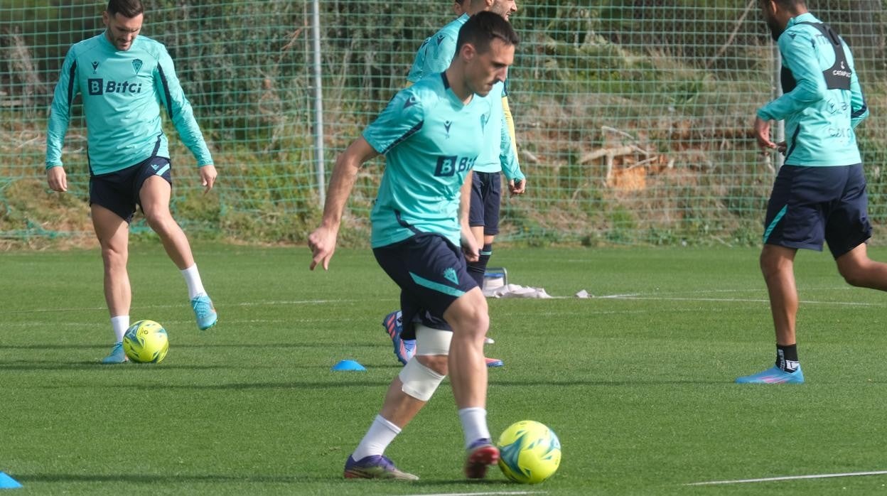 Fede San Emeterio no pudo jugar ante el Elche por lesión.