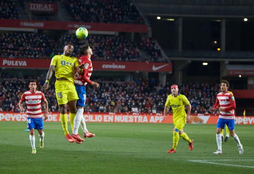 Cádiz CF y Granada están ahora fuera de la zona de descenso a Segunda.