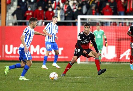 Garrido jugó cedido en el Mirandés la segunda parte de la temporada.