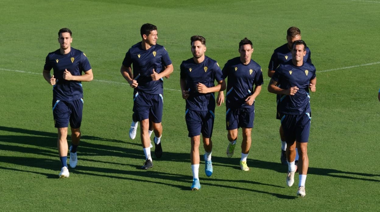 El Cádiz CF completó la última sesión de su primera semana de la pretemporada.