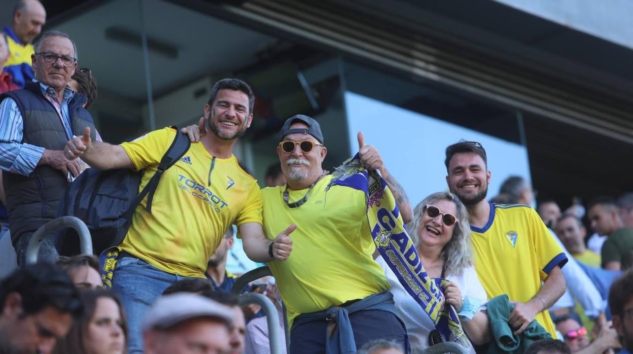 Aficionados cadistas durante el Cádiz - Real Madrid de la pasada campaña