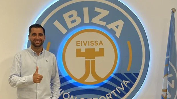El jerezano y excadista Carlos Sánchez se convierte en secretario técnico de la UD Ibiza