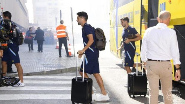 Las alineaciones del Cádiz - Barcelona