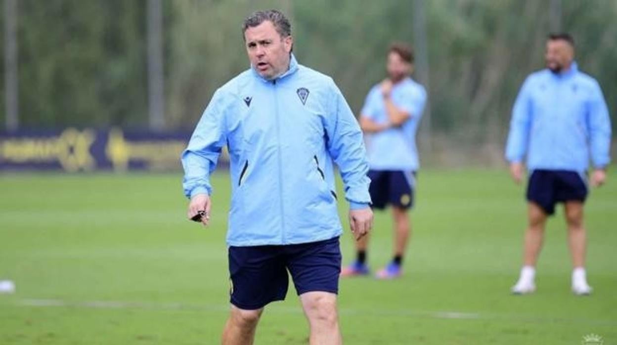 Sergio en un entrenamiento con el Cádiz