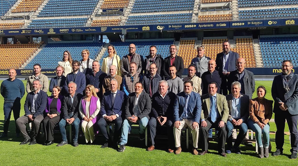 Alcaldes y concejales de la provincia de Cádiz estuvieron presentes en el antiguo Carranza.