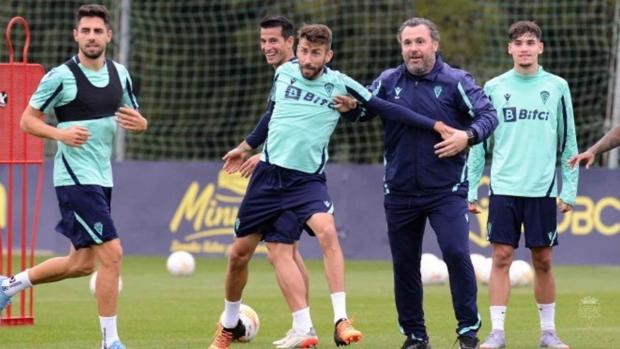 Capitán y entrenador unen sus voces