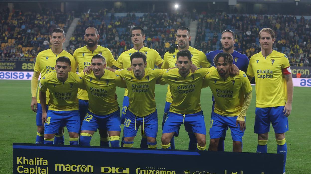 Once inicial del Cádiz ante la Unión Deportiva Almería