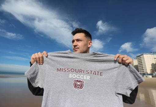 Jesús Barea, mediapunta de Missouri State University, ya está de vuelta en Estados Unidos.