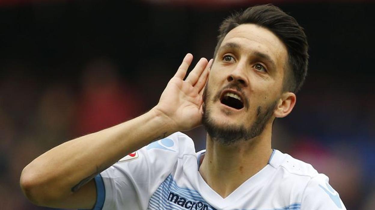 Luis Alberto celebra un tanto con la Lazio