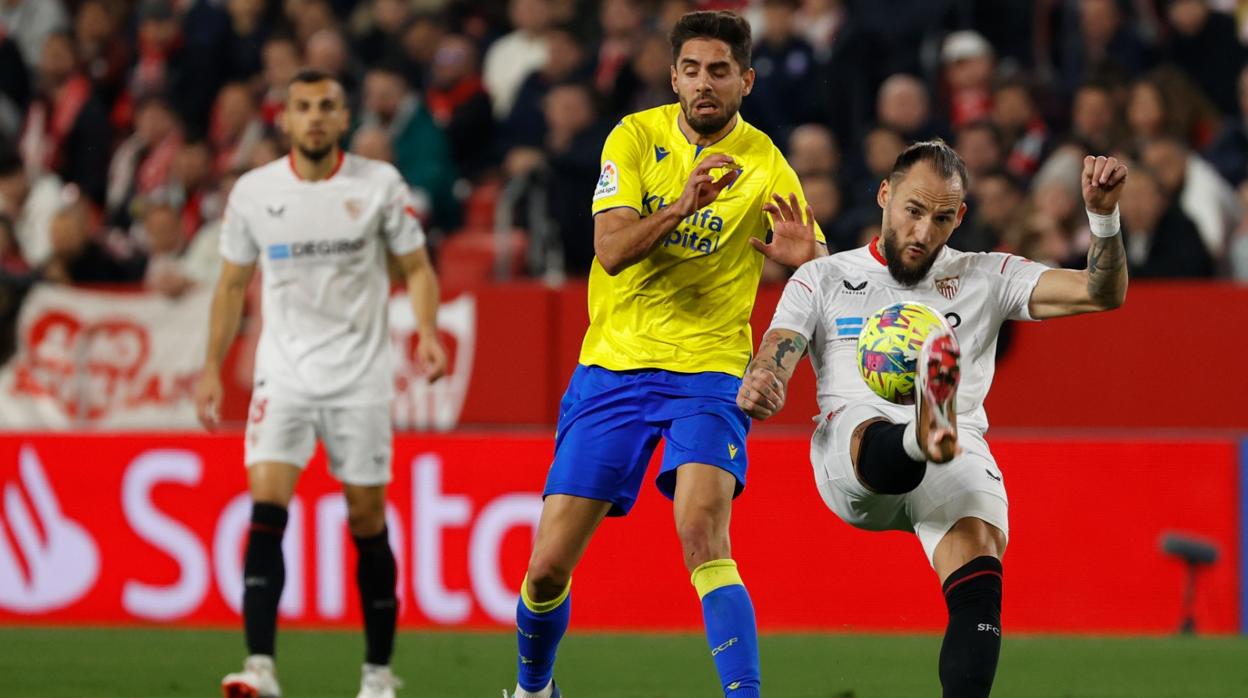 Sobrino vio una amarilla ante el Sevilla FC y no podrá estar ante el Mallorca por acumulación de amonestaciones.