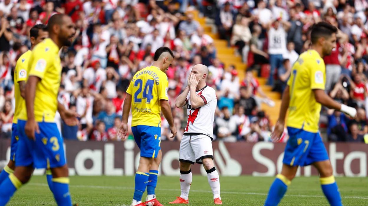 el cádiz fue goleado en el encuentro de ida 5-1