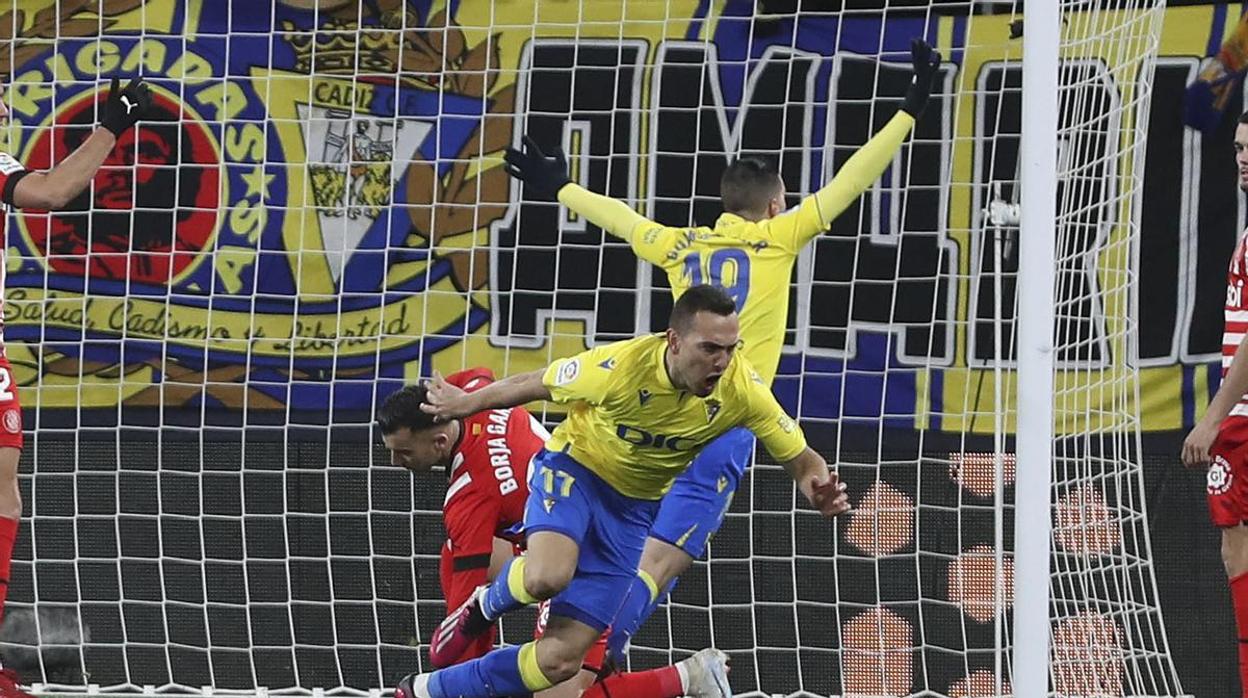 Escalante celebra su gol ante el Girona