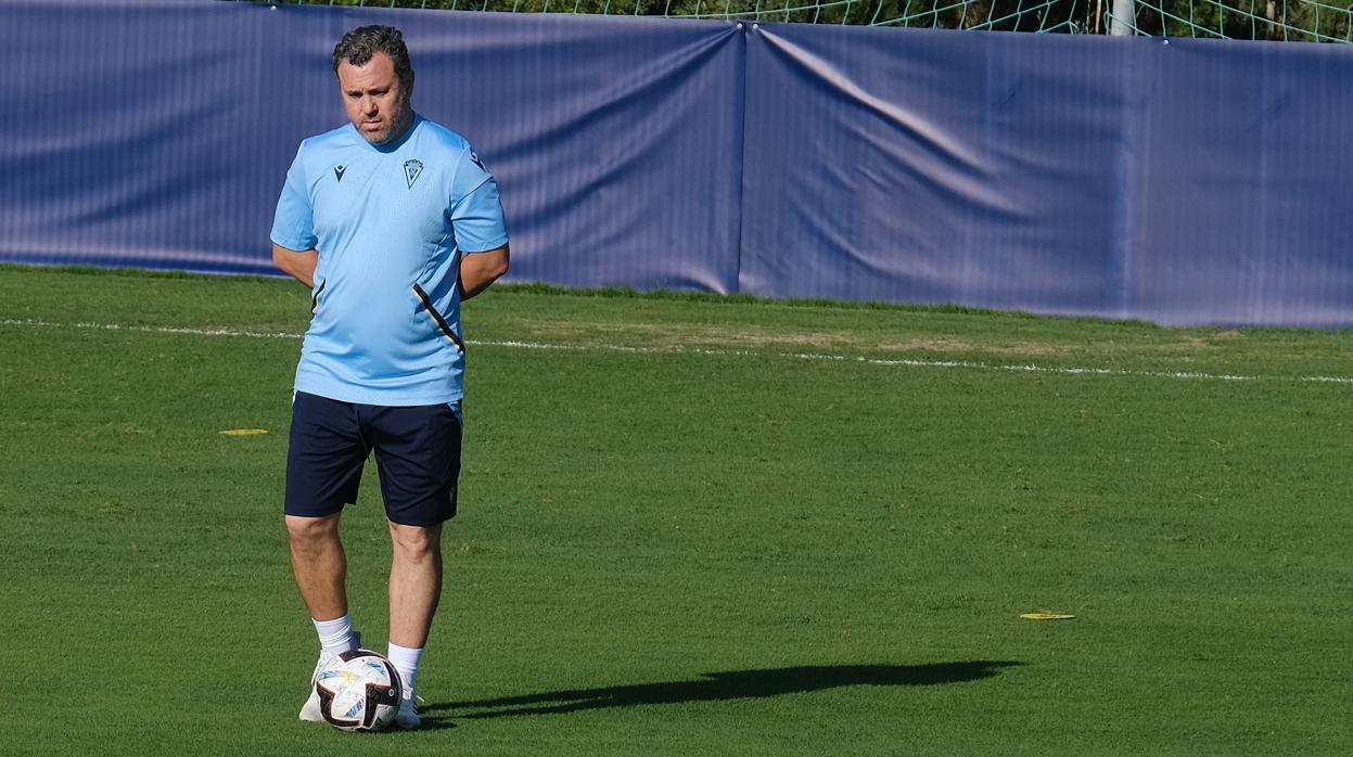 Sergio González ya prepara la cita liguera del Cádiz CF ante el Rayo Vallecano.