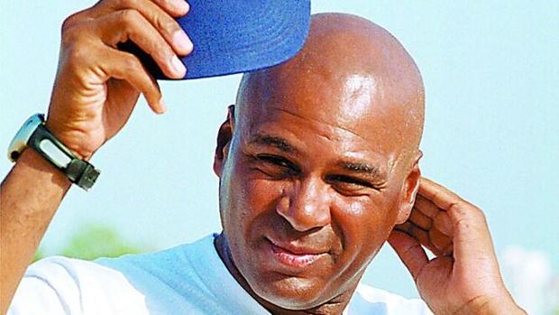 Pintinho; un verano en Rota, cinco minutos con Irigoyen y una letra de Carnaval