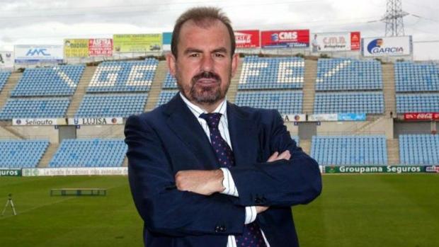 Ángel Torres desmiente el fichaje de Espino y contraataca: «Menos ladrar y más trabajar»