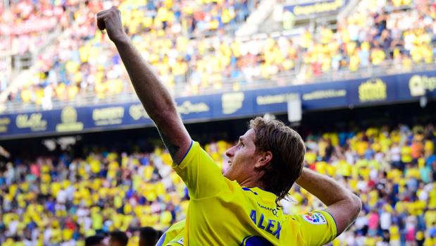 Álex niega que el Cádiz CF no lo quiera