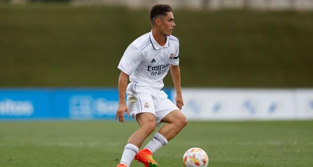 Sergio Arribas, una opción con competencia para la parcela ofensiva del Cádiz