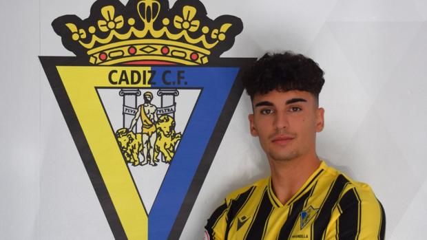 Adrián Miranda, otro canterano del Espanyol que llega al Cádiz CF