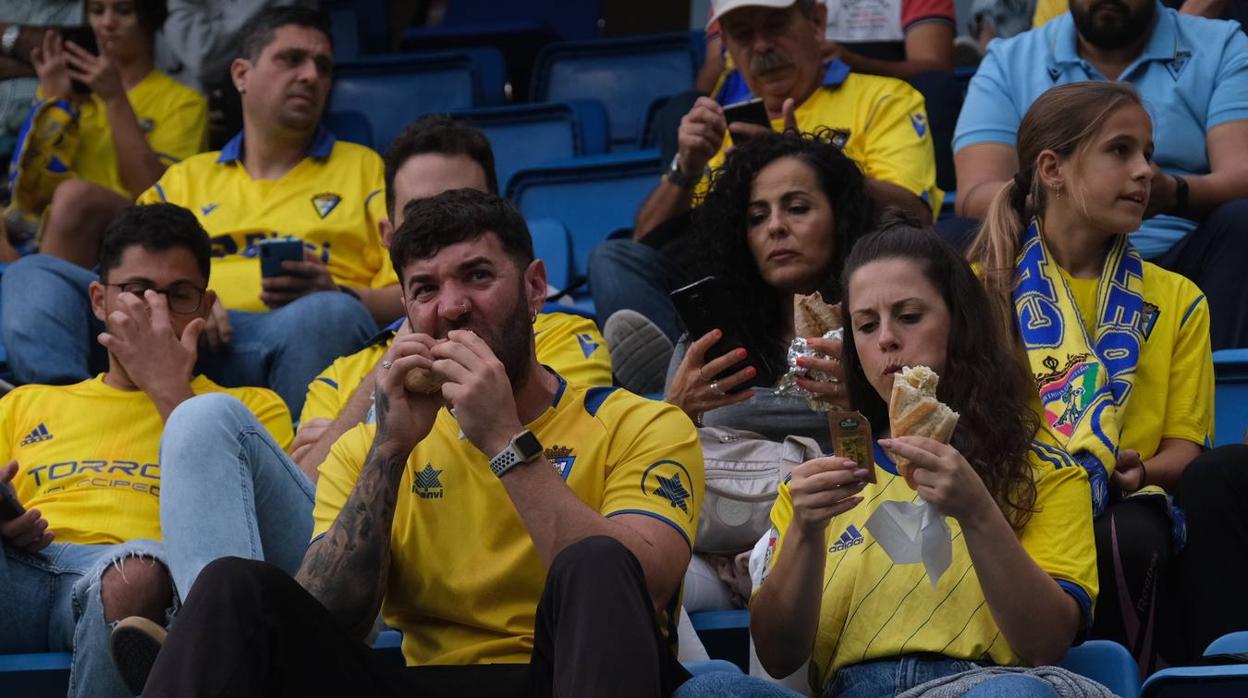 El Cádiz CF se presentará este domingo en su estadio.