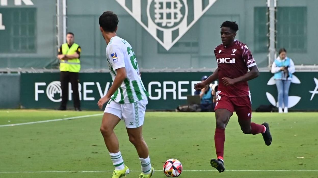 El Cádiz CF Mirandilla no pudo sumar en su estreno liguero ante el Betis Deportivo (2-1).