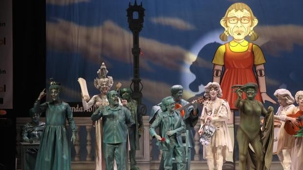 En directo, la cuarta sesión de preliminares del Concurso de Carnaval en el Falla