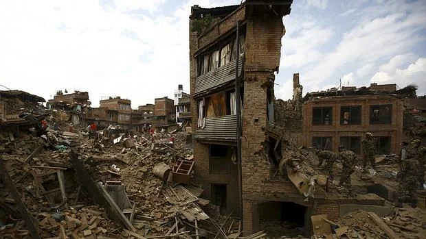 Destrucción causada por el terremoto en la ciudad de Bhaktapur, Nepal. Los científicos alertan de que podría haber otro gran terremoto en años o décadas