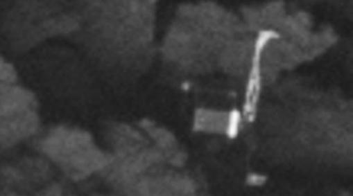 Imagen de la «tumba» de Philae. No logró anclarse a la superficie y salió rebotada hasta caer de lado