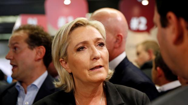 Le Pen quiere gravar a las empresas que empleen a extranjeros