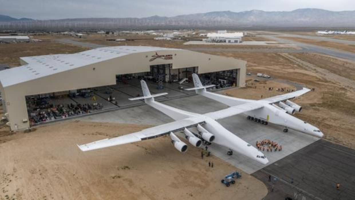 El avión fabricado por Stratolaunch