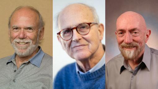 De izquierda a derecha: Barry Barish, Rainer Weiss y Kip Thorne