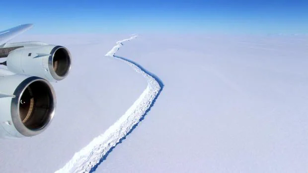 La grieta en la plataforma Larsen C, en la Antártida